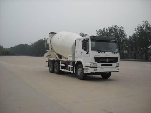 SDX5259GJB混凝土搅拌运输车燃油公告图片2