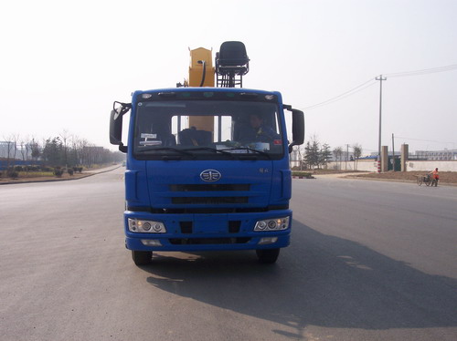 XZJ5310JSQJ随车起重运输车燃油公告图片1