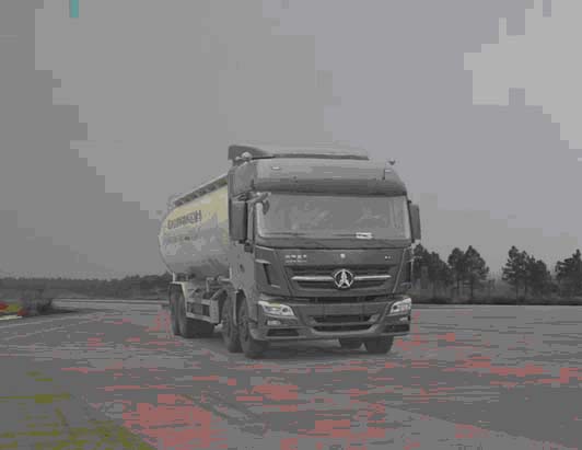 ND5318GFLZ粉粒物料运输车燃油公告图片2