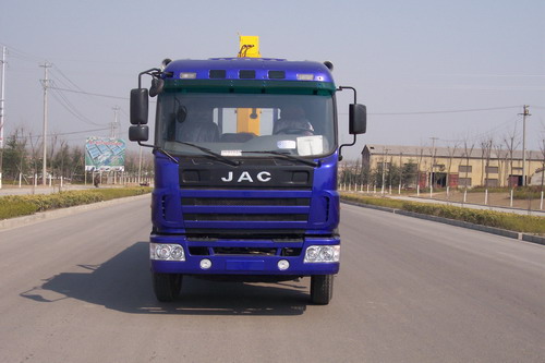 XZJ5130JSQH随车起重运输车燃油公告图片1
