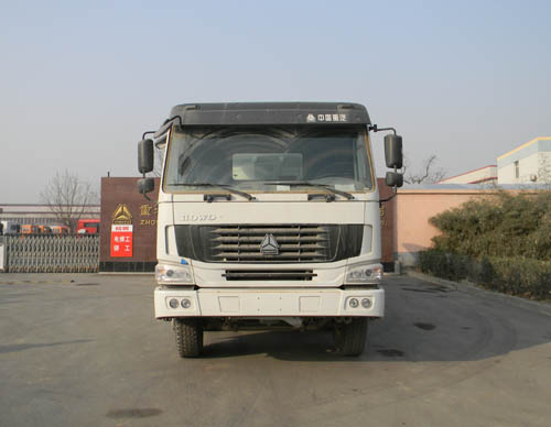 JHL5310GJB混凝土搅拌运输车燃油公告图片1