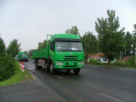 CA1313P7K2L11T4AE平头柴油载货汽车燃油公告图片2