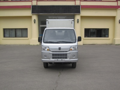 SY5044XXYSZ8-Z7厢式运输车燃油公告图片1