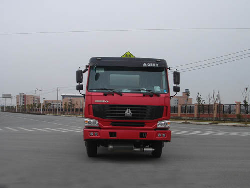 THT5254GJYZZ加油车燃油公告图片1