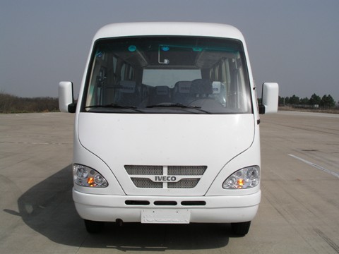 NJ6606SFH26依维柯轻型客车燃油公告图片1