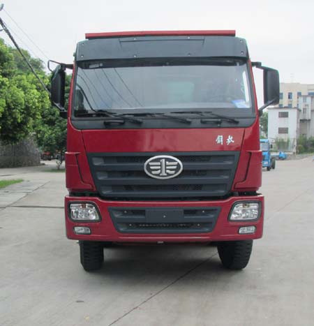 LZT3303P2K2E3T4A92平头自卸汽车燃油公告图片1