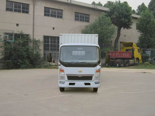 ZZ5047XXYD3814C145厢式运输车燃油公告图片1