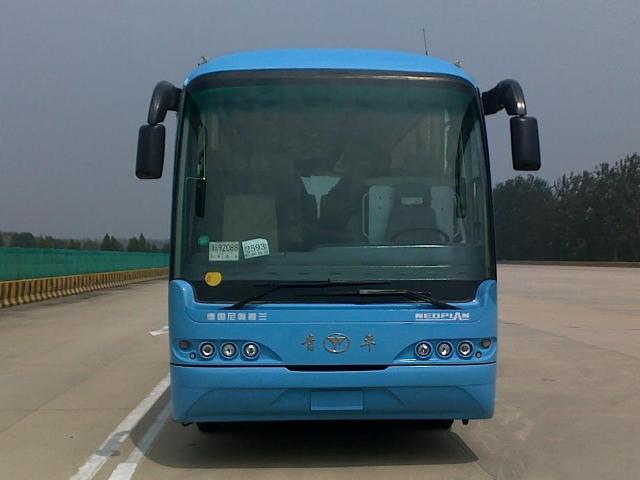 JNP6105M-1豪华旅游客车燃油公告图片1