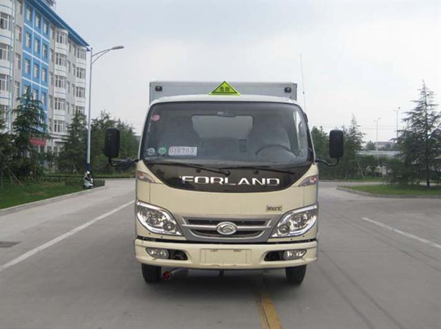 BJ5043XRQ-L1易燃气体厢式运输车燃油公告图片1