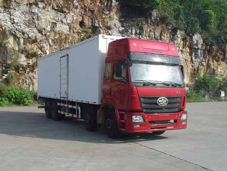 LZT5313XXYP2K2E3L11T4A92平头厢式运输车燃油公告图片2
