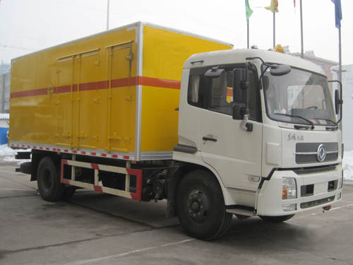 XKC5120XQY爆破器材运输车燃油公告图片2