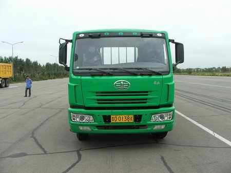 CA1160P7K2L3E平头柴油载货汽车燃油公告图片1