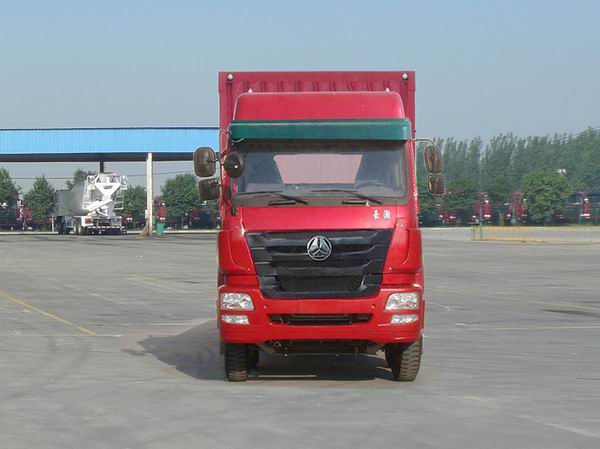 ZZ5315XXYK3863C1厢式运输车燃油公告图片1