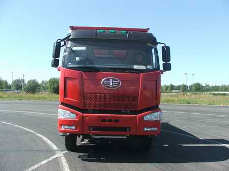 CA3250P67K2L1T1A1E平头柴油自卸汽车燃油公告图片1