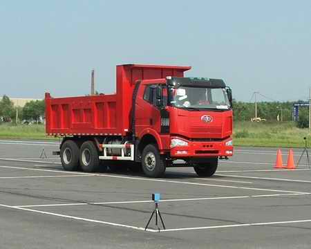 CA3250P66K2L2T1A1E平头柴油自卸汽车燃油公告图片2