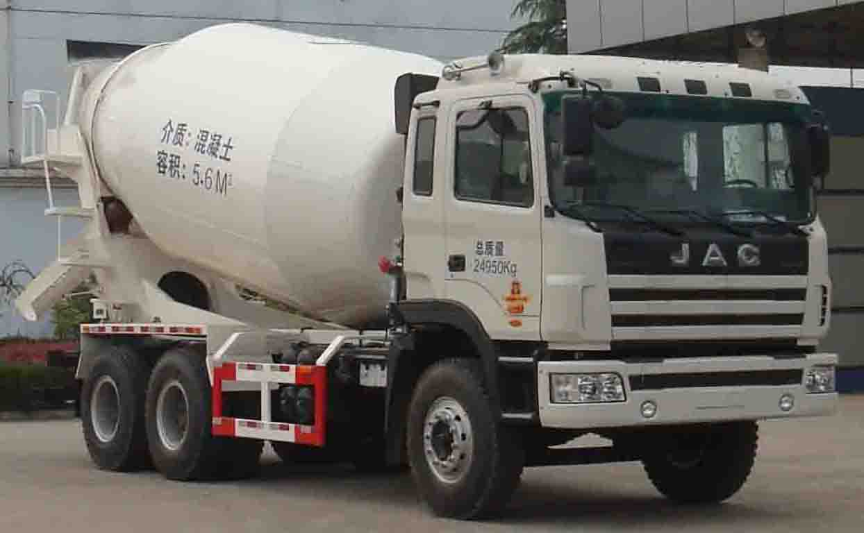 WXS5252GJBL1混凝土搅拌运输车燃油公告图片2