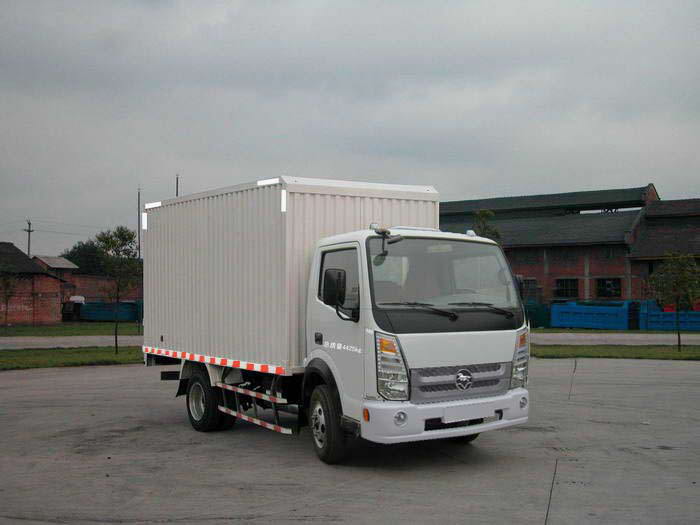 CNJ5040XXYEDC30B厢式运输车燃油公告图片2
