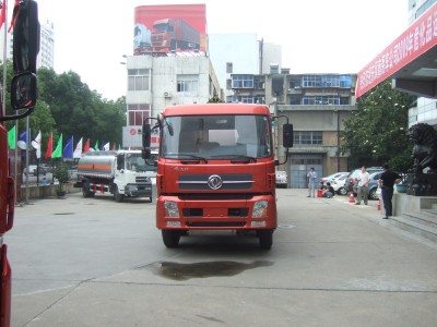 DFL5160GJYBX加油车燃油公告图片1