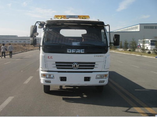 KFM5086TQZ07P清障车燃油公告图片1