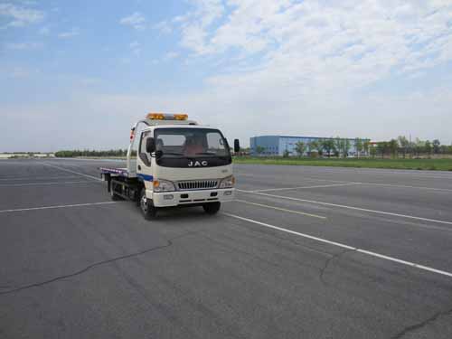 YH5083TQZ05P清障车燃油公告图片2