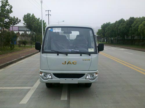 HFC1042PW4K1B3载货汽车燃油公告图片1