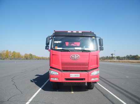 CA3250P66K2L1T1AE4平头柴油自卸汽车燃油公告图片1