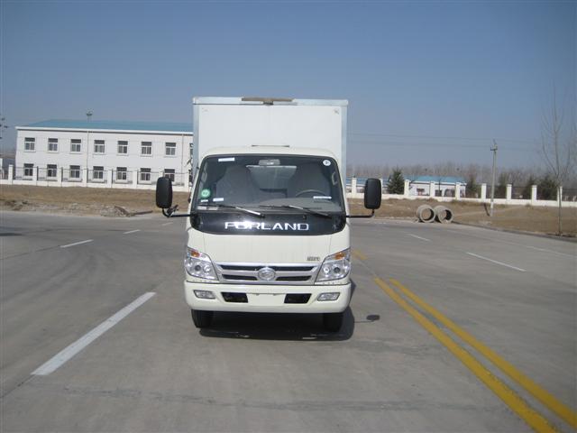 BJ5043XYK-Y1翼开启厢式运输车燃油公告图片1