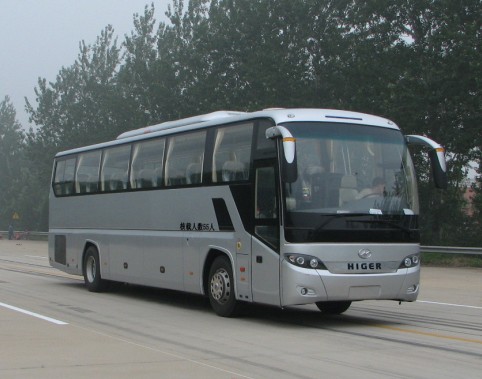 KLQ6115KAE31客车燃油公告图片2