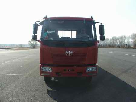 CA1140P62K1L2E4平头柴油载货汽车燃油公告图片1