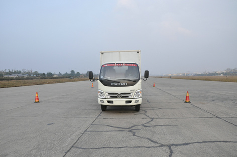 BJ5049V8BEA-6厢式运输车燃油公告图片1