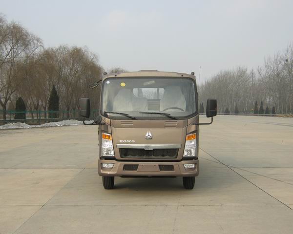 ZZ1087D3414D180载货汽车燃油公告图片1
