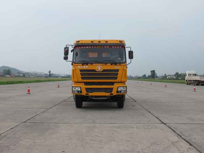 SX3256DR404自卸汽车燃油公告图片1