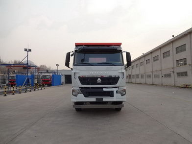 ZZ3257N434HC1自卸汽车燃油公告图片1