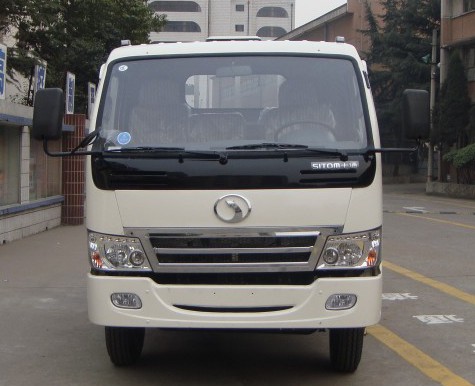 STQ1047L2Y14载货汽车燃油公告图片1