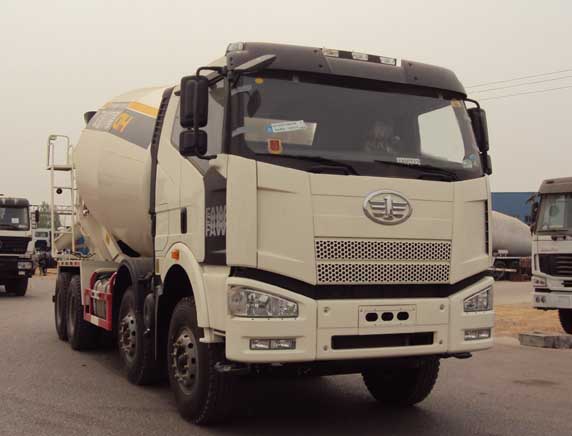 XT5311GJBCA32G4B混凝土搅拌运输车燃油公告图片2