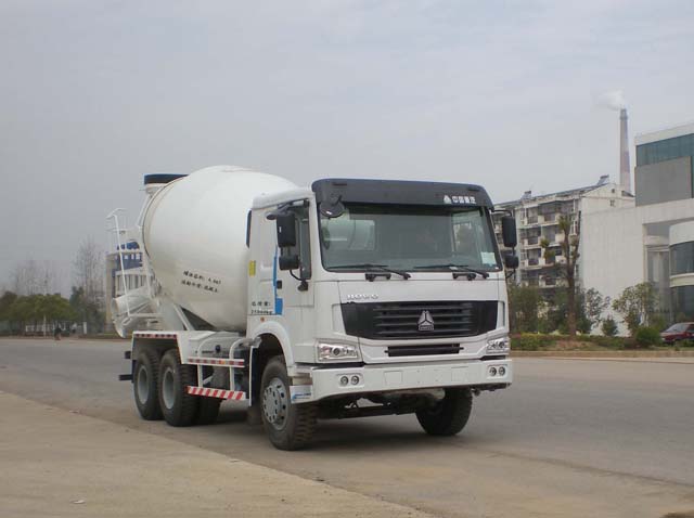 HJC5251GJBD2混凝土搅拌运输车燃油公告图片2