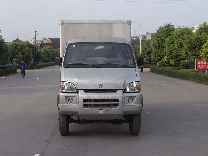 CNJ5040XXYRD30M厢式运输车燃油公告图片1