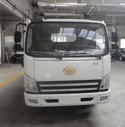 CA1042P40K2L1E4A84平头柴油载货汽车燃油公告图片1