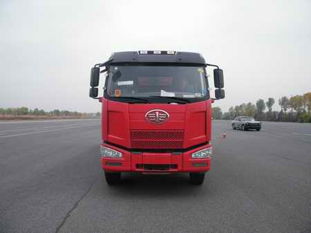 CA3310P66K24L5T4E4平头柴油自卸汽车燃油公告图片1