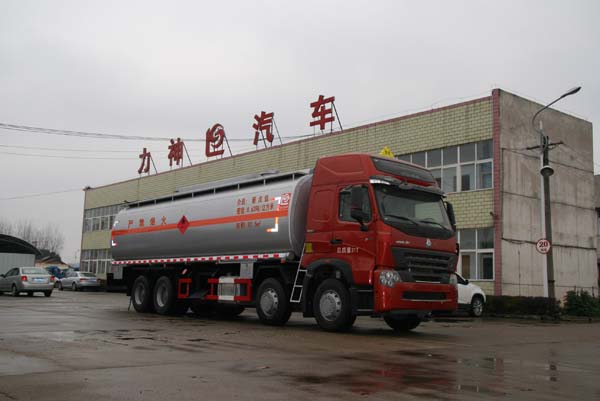 SLS5310GRYZ铝合金易燃液体罐式运输车燃油公告图片2