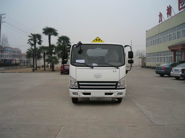 SLS5070GJYC加油车燃油公告图片1