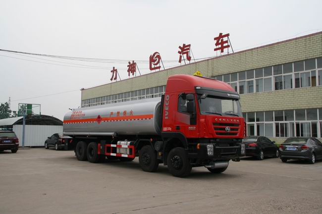 SLS5310GRYH4易燃液体罐式运输车燃油公告图片2