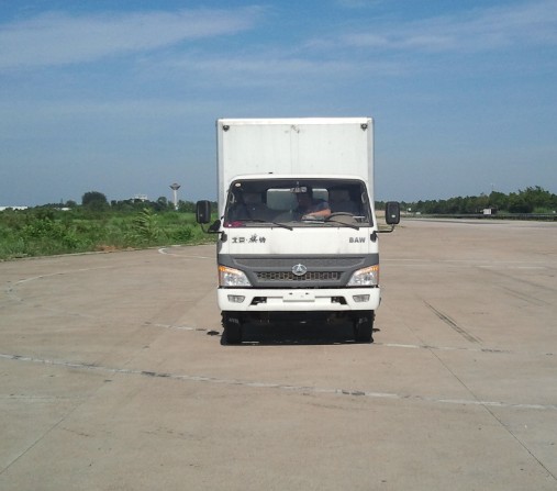 BJ5044XXY1J厢式运输车燃油公告图片1