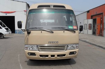NJ6705CH依维柯轻型客车燃油公告图片1