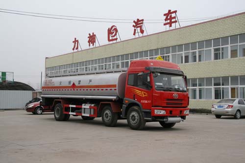 SLS5253GRYC4Q易燃液体罐式运输车燃油公告图片2