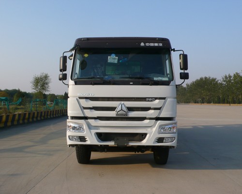 HCL5317GJBZZN38L4混凝土搅拌运输车燃油公告图片1
