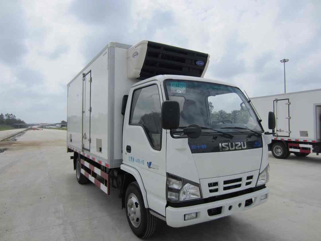 SKF5049XLCQ冷藏车燃油公告图片2