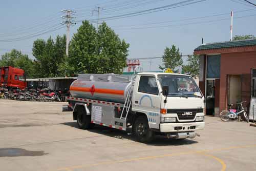SLS5060GJYJ4加油车燃油公告图片2