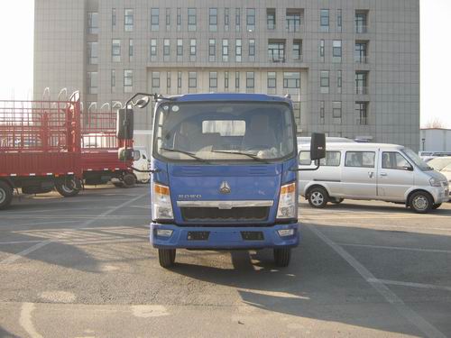 ZZ1047D3414D144载货汽车燃油公告图片1