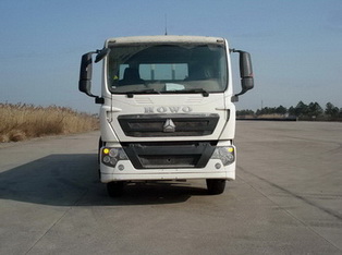 ZZ1167H501GD1载货汽车燃油公告图片1